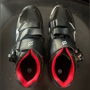 Peleton cycling shoes size 40